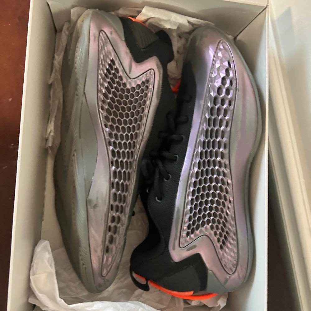 Men’s adidas anthony Edward’s 1 low size 8.5